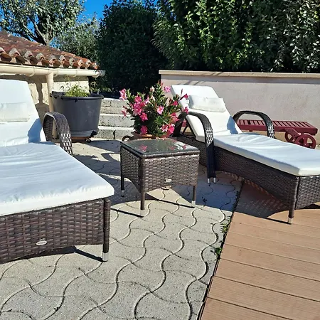 A La Campagne منزل ريفي *